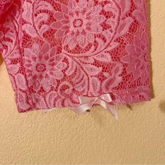 🎀 NWOT Sugar Thrillz Pink Lace Bow Biker Shorts Dolls Kill Coquette Barbie Rave - Picture 3 of 5